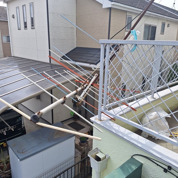 神奈川県川崎市・強風で落下したTVアンテナの補修工事 (1)