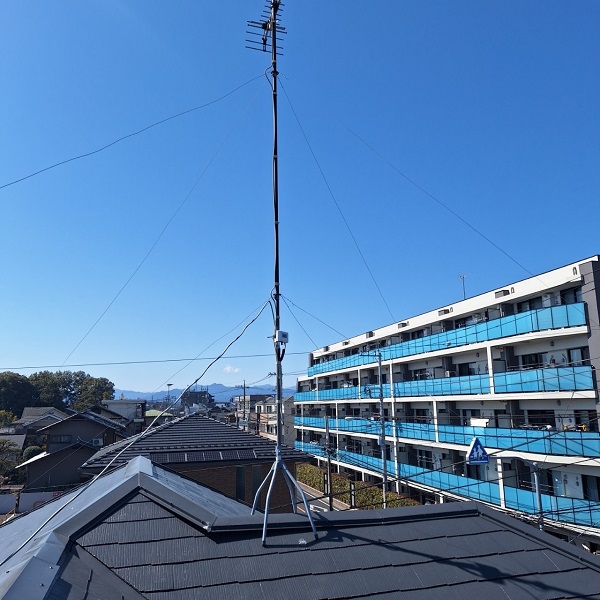 神奈川県川崎市・屋根上のテレビアンテナの撤去工事 (1)