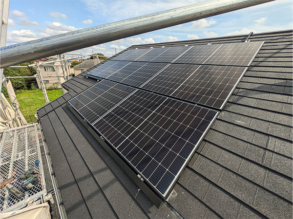神奈川県川崎市 屋根 ソーラーパネル