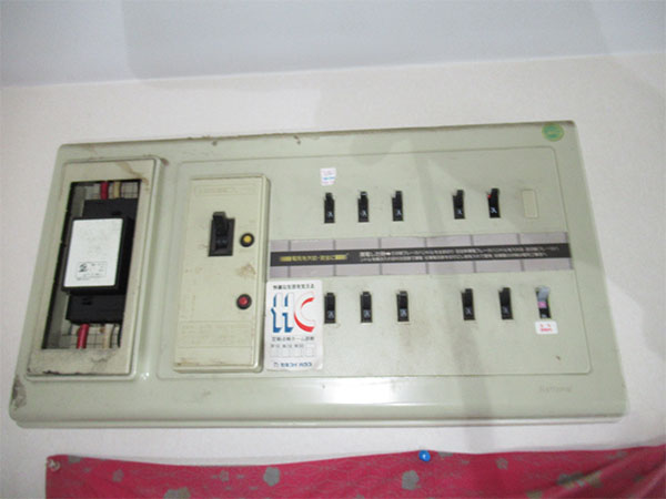 神奈川県川崎市 ブレーカー 施工前